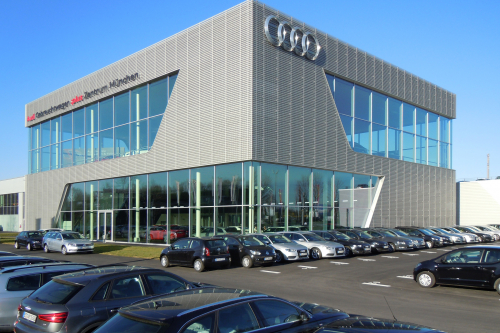 Audi Gebrauchtwagen :plus Zentrum, München-Eching